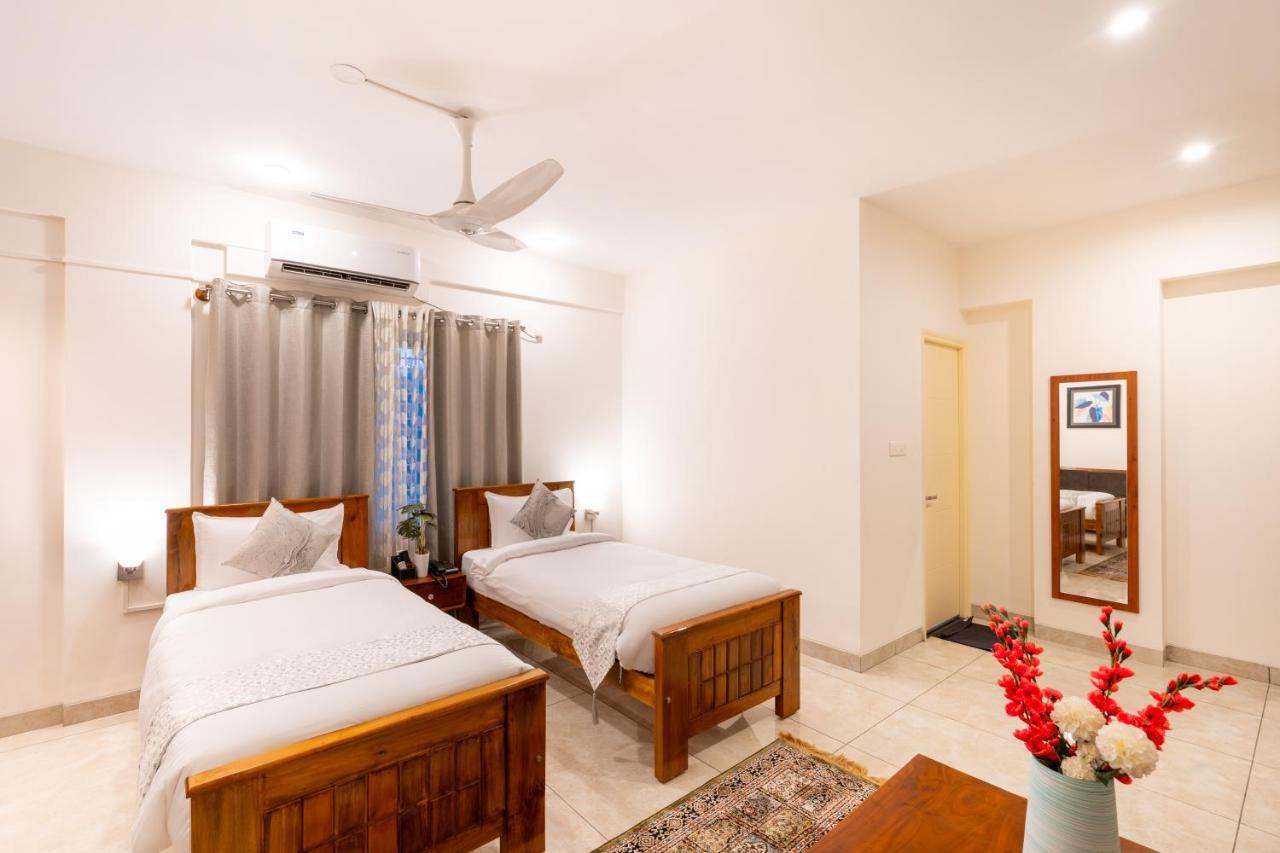 The Silver Chimes Suites Bangalore Bagian luar foto