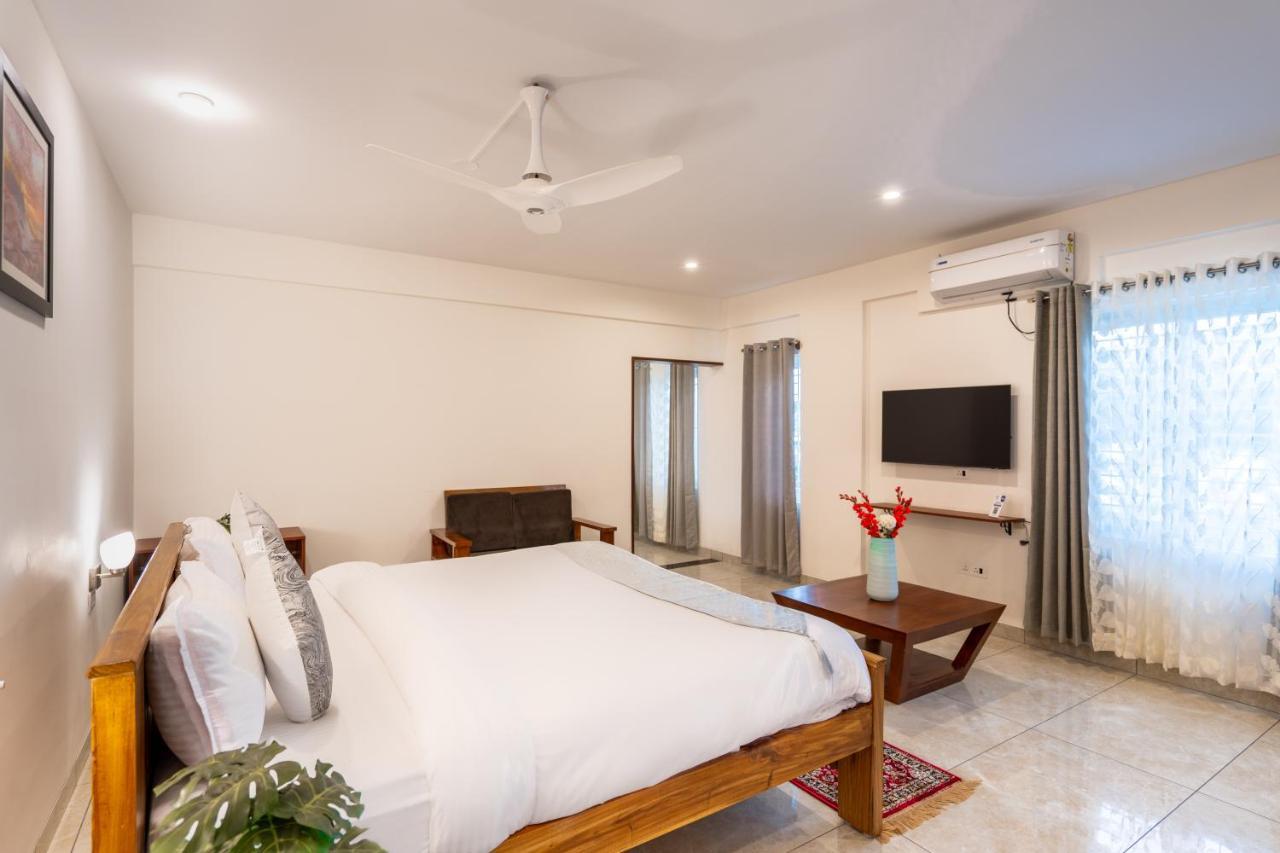 The Silver Chimes Suites Bangalore Bagian luar foto